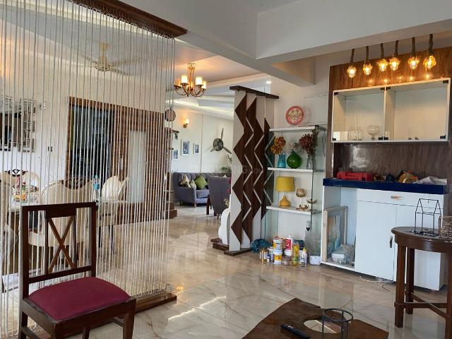 4 BHK Apartment in Hoshangabad Road for resale Bhopal. The reference number is 20535600
