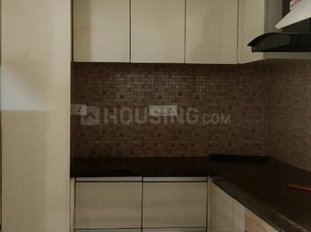 4 BHK Apartment in Hadapsar for rent Pune. The reference number is 13872679