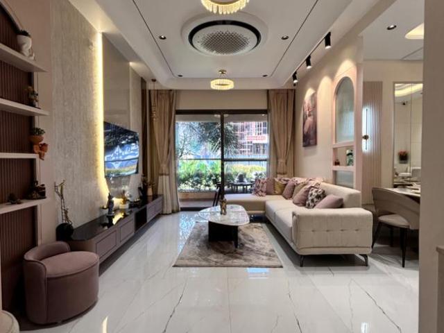 4 BHK Apartment in Hadapsar for resale Pune. The reference number is 19320305