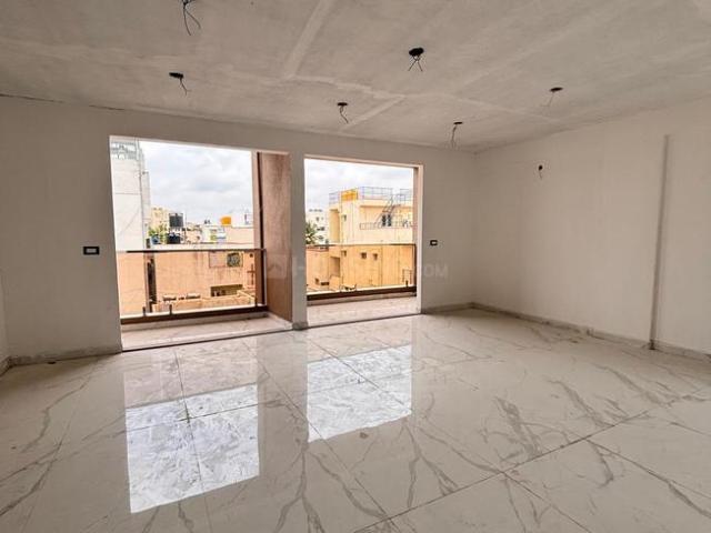4 BHK Apartment in HBR Layout for resale Bengaluru. The reference number is 18310089