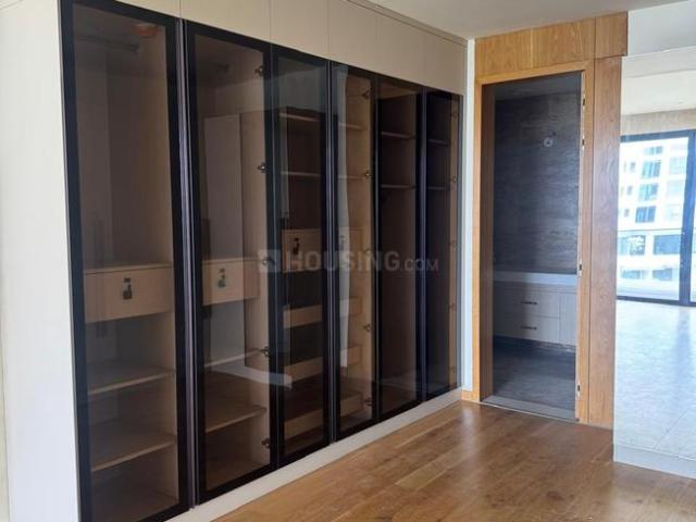 4 BHK Apartment in Hebbal for rent Bengaluru. The reference number is 20021385