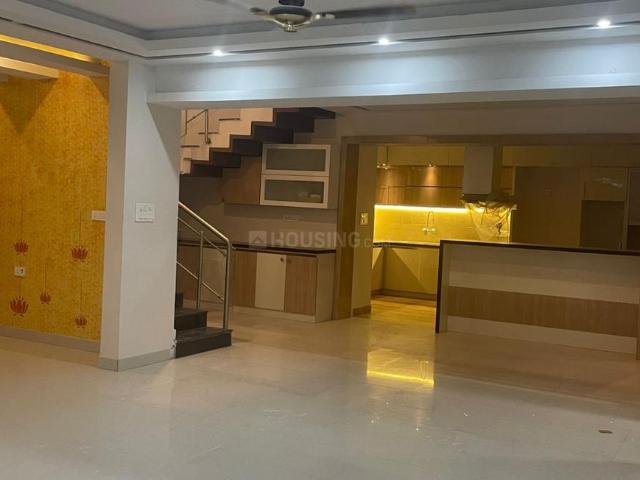 4 BHK Apartment in HSR Layout for resale Bangalore. The reference number is 14844352