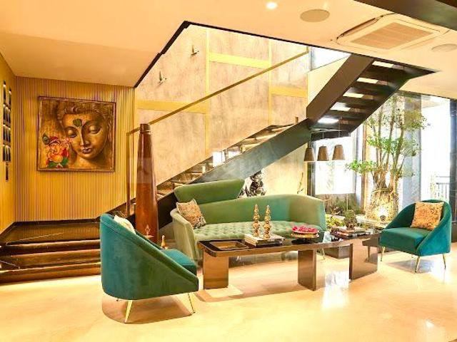 4 BHK Apartment in Indira Nagar for resale Bengaluru. The reference number is 15712000
