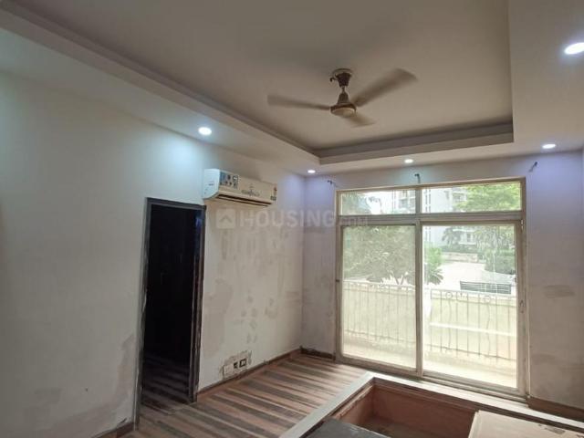 4 BHK Apartment in Indirapuram for rent Ghaziabad. The reference number is 20753291