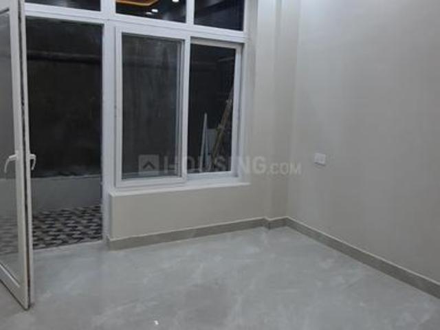 4 BHK Apartment in Indirapuram for resale Ghaziabad. The reference number is 19775355