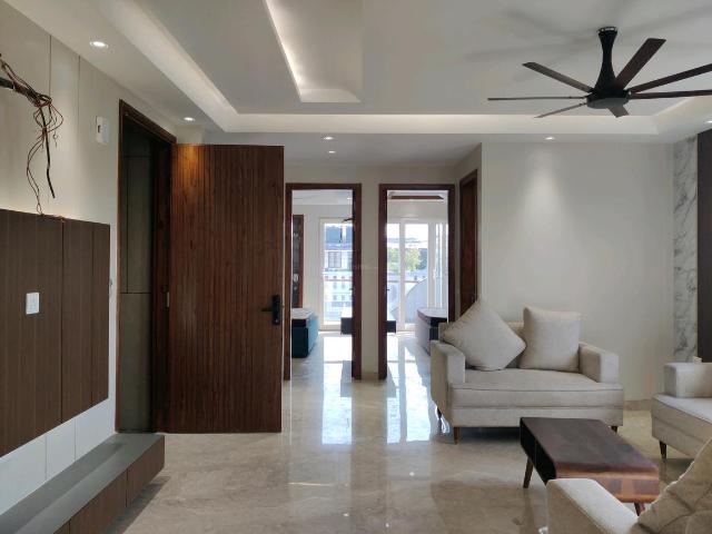 4 BHK Apartment in Indirapuram for resale Ghaziabad. The reference number is 20215752