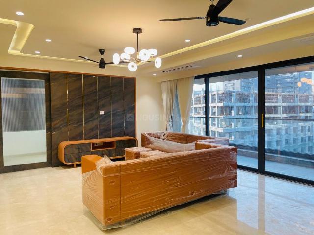 4 BHK Apartment in Iscon Ambli Road for rent Ahmedabad. The reference number is 18917439