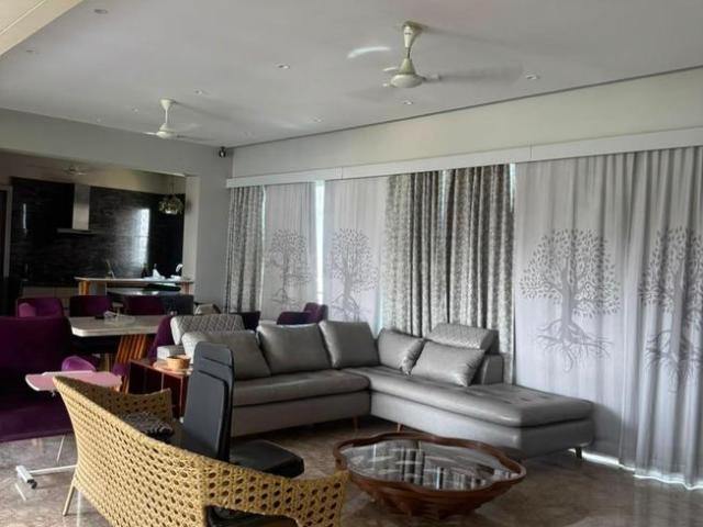 4 BHK Apartment in Iscon Ambli Road for rent Ahmedabad. The reference number is 20738422