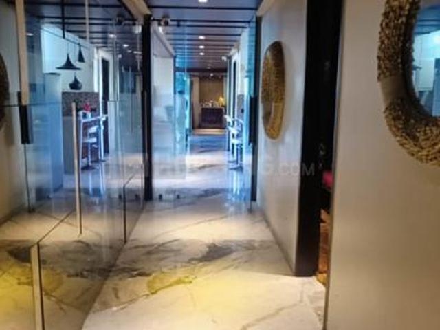 4 BHK Apartment in Iscon Ambli Road for rent Ahmedabad. The reference number is 20371586