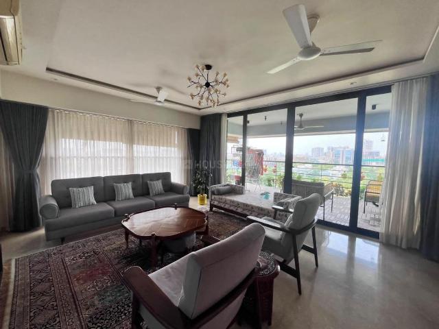 4 BHK Apartment in Iscon Ambli Road for resale Ahmedabad. The reference number is 20746760
