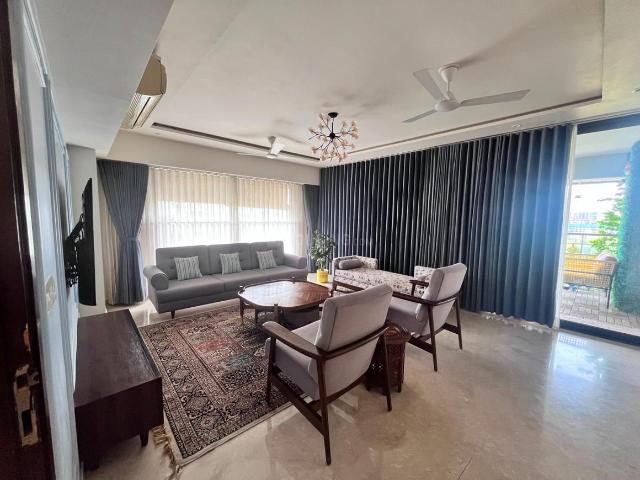 4 BHK Apartment in Iscon Ambli Road for resale Ahmedabad. The reference number is 20733387