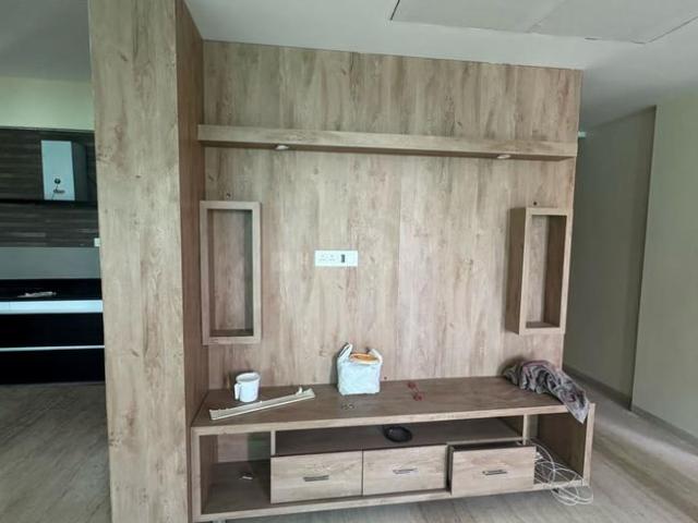 4 BHK Apartment in Jodhpur for rent Ahmedabad. The reference number is 19580206