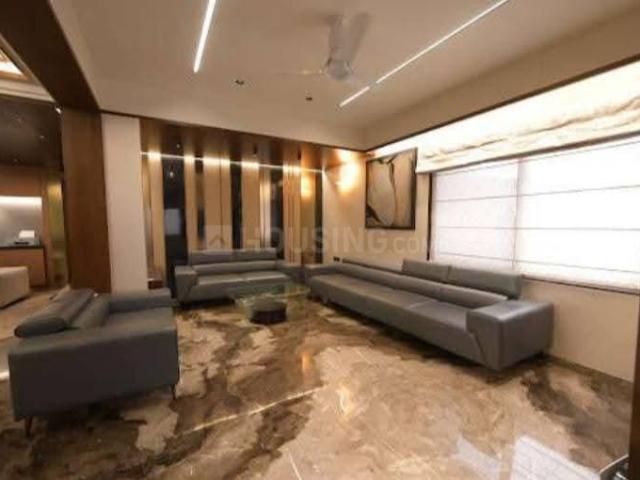 4 BHK Apartment in Jodhpur for rent Ahmedabad. The reference number is 19687899
