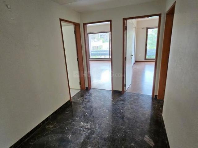 4 BHK Apartment in Jodhpur for rent Ahmedabad. The reference number is 19720613
