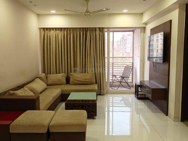 4 BHK Apartment in Jodhpur for rent Ahmedabad. The reference number is 20952073