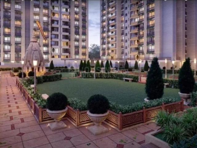 4 BHK Apartment in Jodhpur for resale Ahmedabad. The reference number is 19561505
