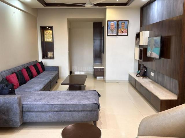 4 BHK Apartment in Jodhpur for resale Ahmedabad. The reference number is 20195323