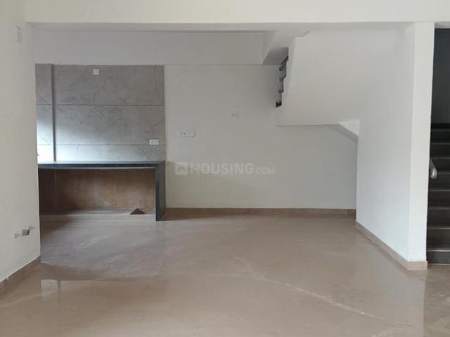 4 BHK Apartment in Jagatpur for resale Ahmedabad. The reference number is 19701805