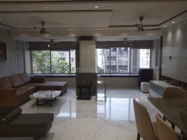 4 BHK Apartment in Juhu for rent Mumbai. The reference number is 19413623