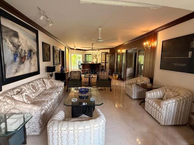 4 BHK Apartment in Juhu for rent Mumbai. The reference number is 19430157