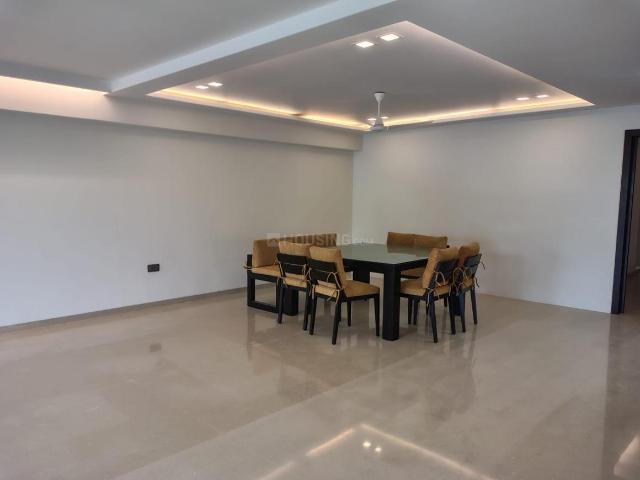 4 BHK Apartment in Juhu for rent Mumbai. The reference number is 19597010