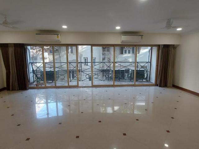 4 BHK Apartment in Juhu for rent Mumbai. The reference number is 20398160
