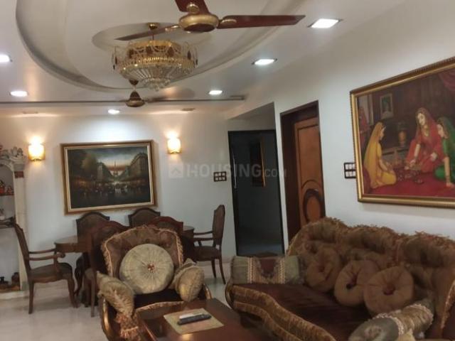 4 BHK Apartment in Juhu for resale Mumbai. The reference number is 20059369