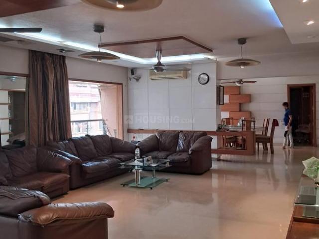 4 BHK Apartment in Juhu for resale Mumbai. The reference number is 20059766