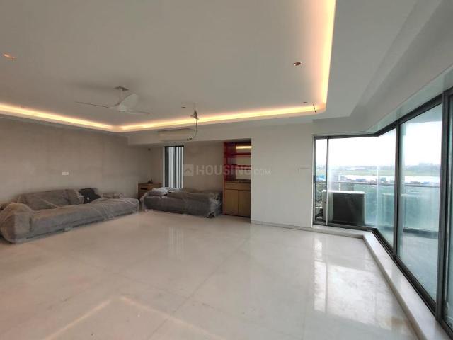 4 BHK Apartment in Juhu for resale Mumbai. The reference number is 20059993