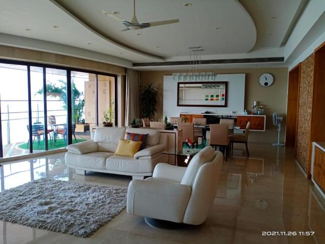 4 BHK Apartment in Juhu for resale Mumbai. The reference number is 20070794