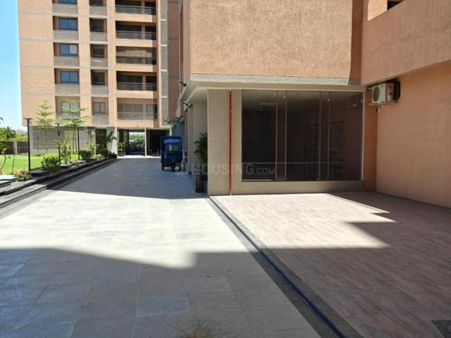 4 BHK Apartment in Ognaj for resale Ahmedabad. The reference number is 20032435