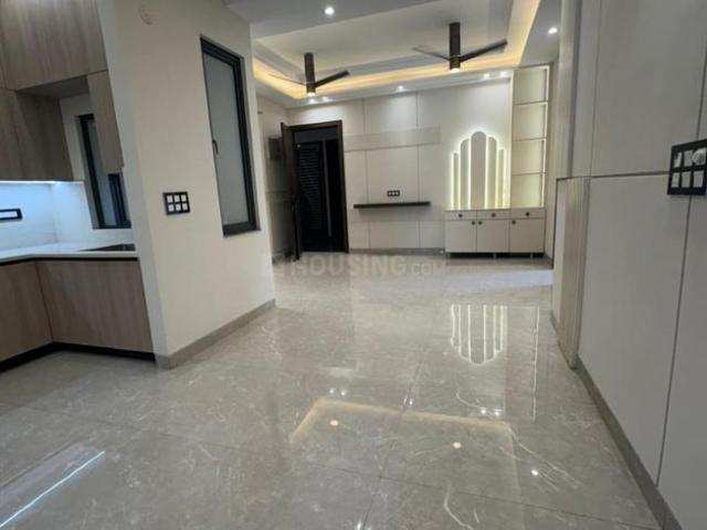 4 BHK Apartment in Lal Kuan for resale Ghaziabad. The reference number is 20528714
