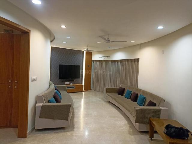 4 BHK Apartment in Motera for resale Ahmedabad. The reference number is 20729317