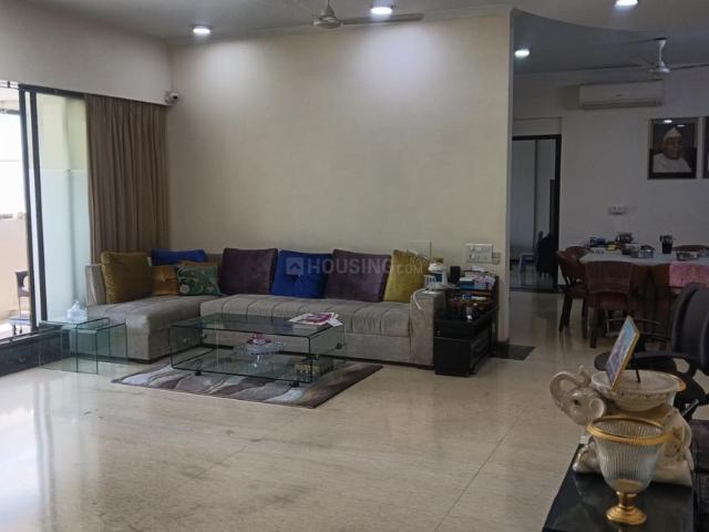 4 BHK Apartment in Matunga East for resale Mumbai. The reference number is 19020715