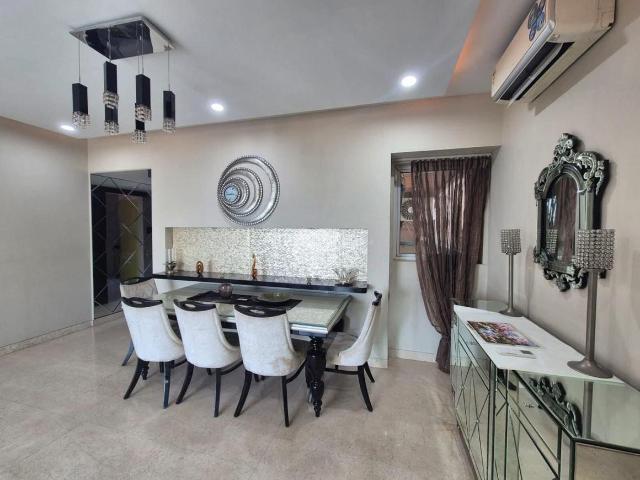 4 BHK Apartment in Mazgaon for rent Mumbai. The reference number is 20136935