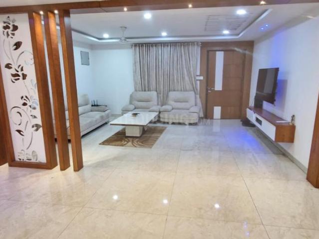 4 BHK Apartment in Madhapur for resale Hyderabad. The reference number is 17662755