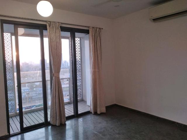 4 BHK Apartment in Mahalakshmi for resale Mumbai. The reference number is 18882628