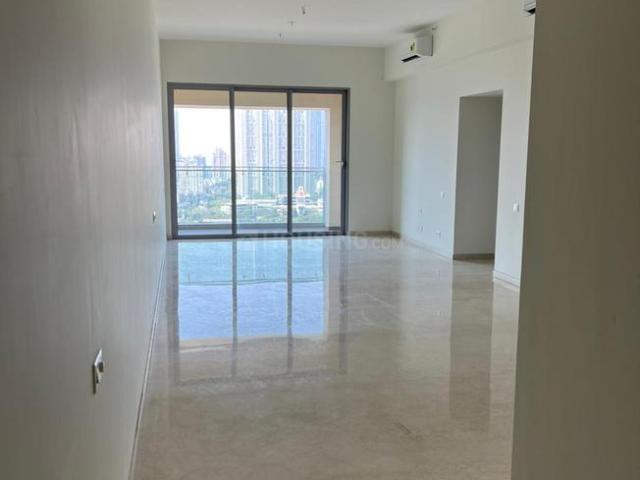 4 BHK Apartment in Mahalakshmi for resale Mumbai. The reference number is 20528591