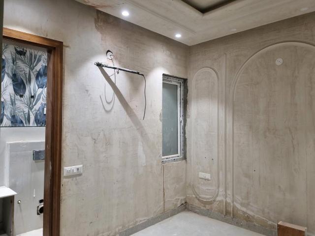 4 BHK Apartment in Mahavir Enclave for resale New Delhi. The reference number is 20717291