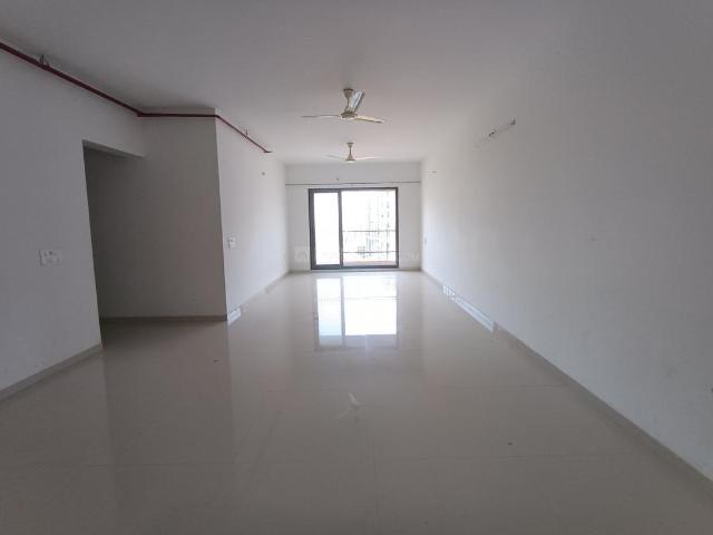 4 BHK Apartment in Malad East for rent Mumbai. The reference number is 20304363