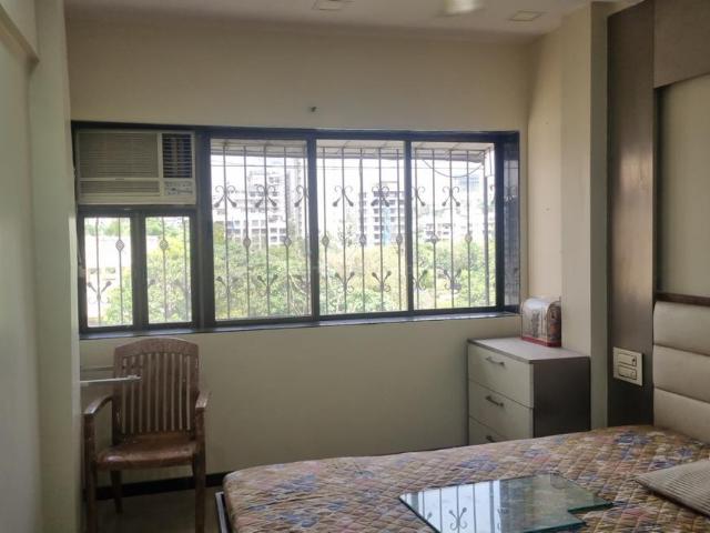 4 BHK Apartment in Malad West for rent Mumbai. The reference number is 20398920