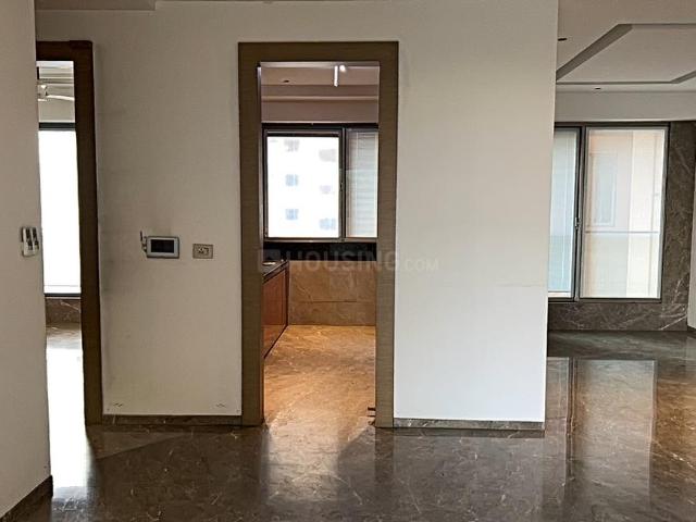 4 BHK Apartment in Malad West for resale Mumbai. The reference number is 19055242