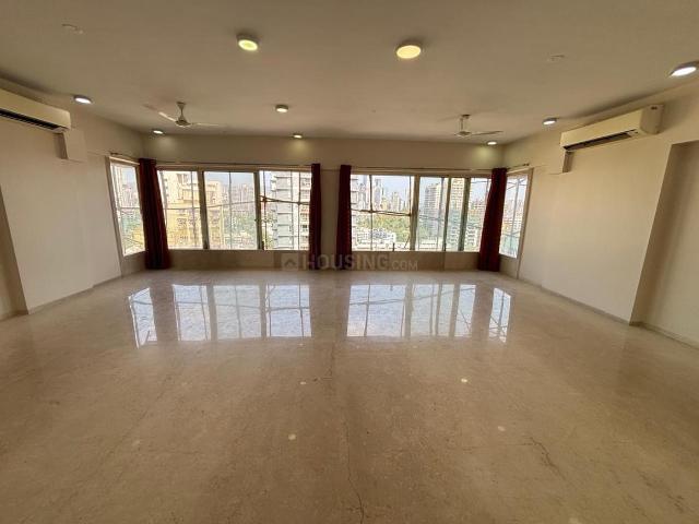 4 BHK Apartment in Malad West for resale Mumbai. The reference number is 19941647