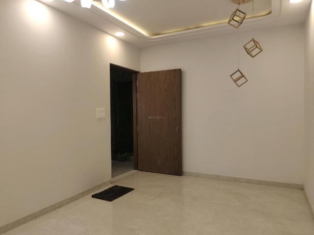 4 BHK Apartment in Malad West for resale Mumbai. The reference number is 20408279