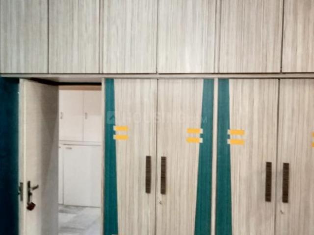 4 BHK Apartment in Maninagar for resale Ahmedabad. The reference number is 15810471