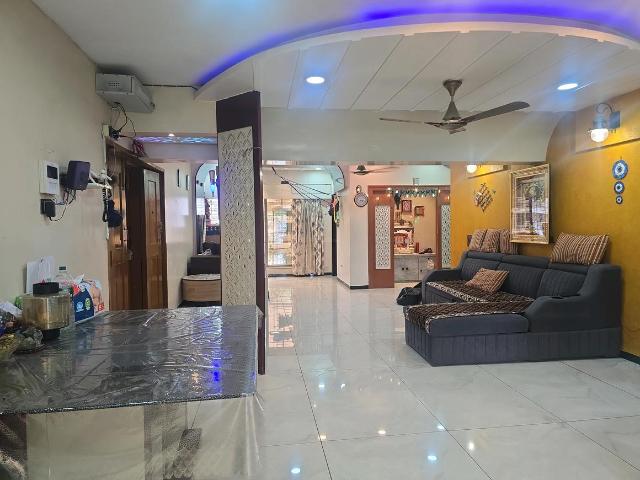 4 BHK Apartment in Mira Road East for resale Mira Bhayandar. The reference number is 18268332