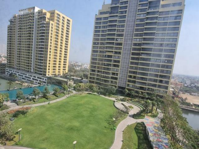 4 BHK Apartment in Mukundapur for resale Kolkata. The reference number is 14800050