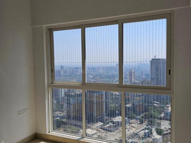 4 BHK Apartment in Mulund West for resale Mumbai. The reference number is 19918382