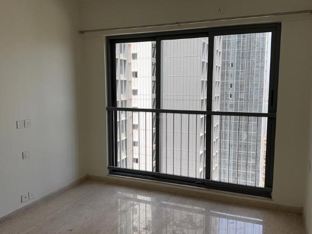 4 BHK Apartment in Mulund West for resale Mumbai. The reference number is 19960613