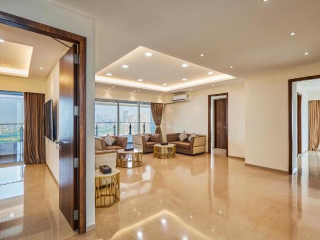 4 BHK Apartment in Mumbai Central for resale Mumbai. The reference number is 20316200